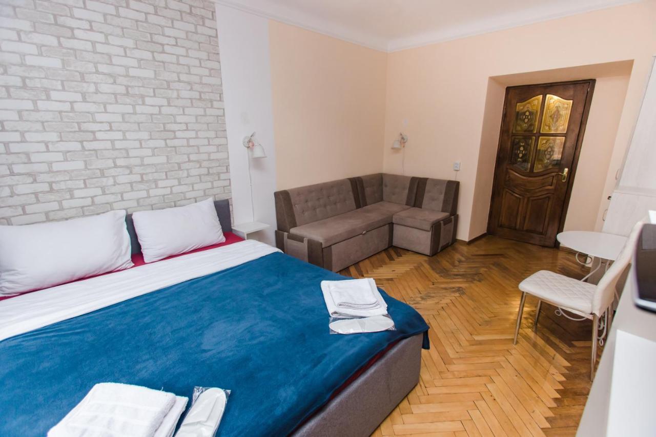 Appartement Mary à Lviv Extérieur photo