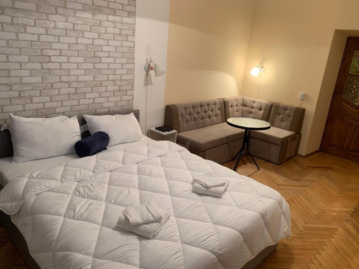 Appartement Mary à Lviv Extérieur photo