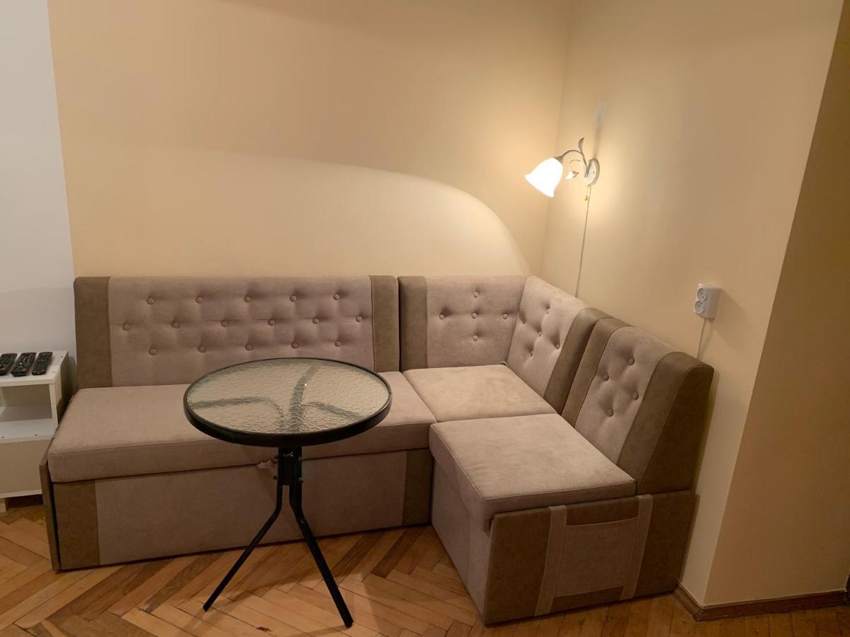 Appartement Mary à Lviv Extérieur photo